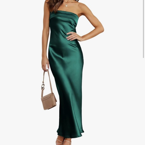 ANRABESS Dresses & Skirts - Strapless emerald midi dress.